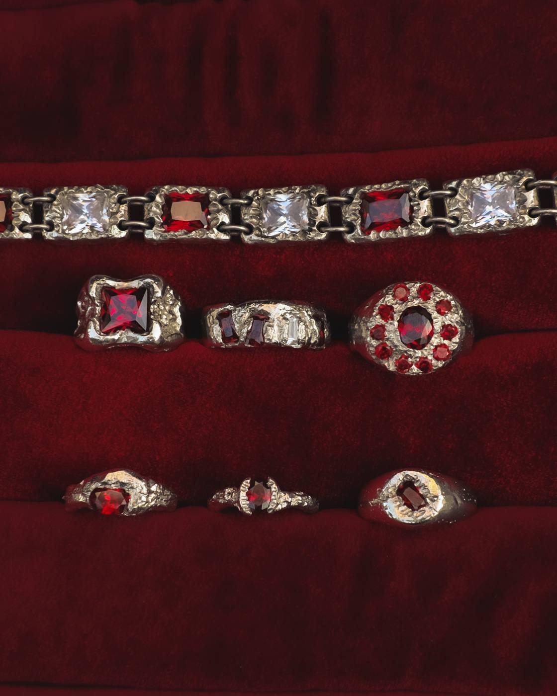 Sporéas Ring - Red 2