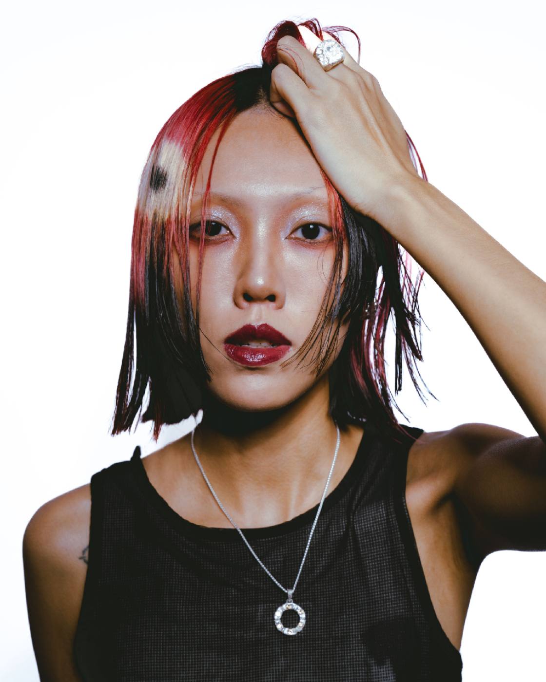Anthizo Ring - White 4