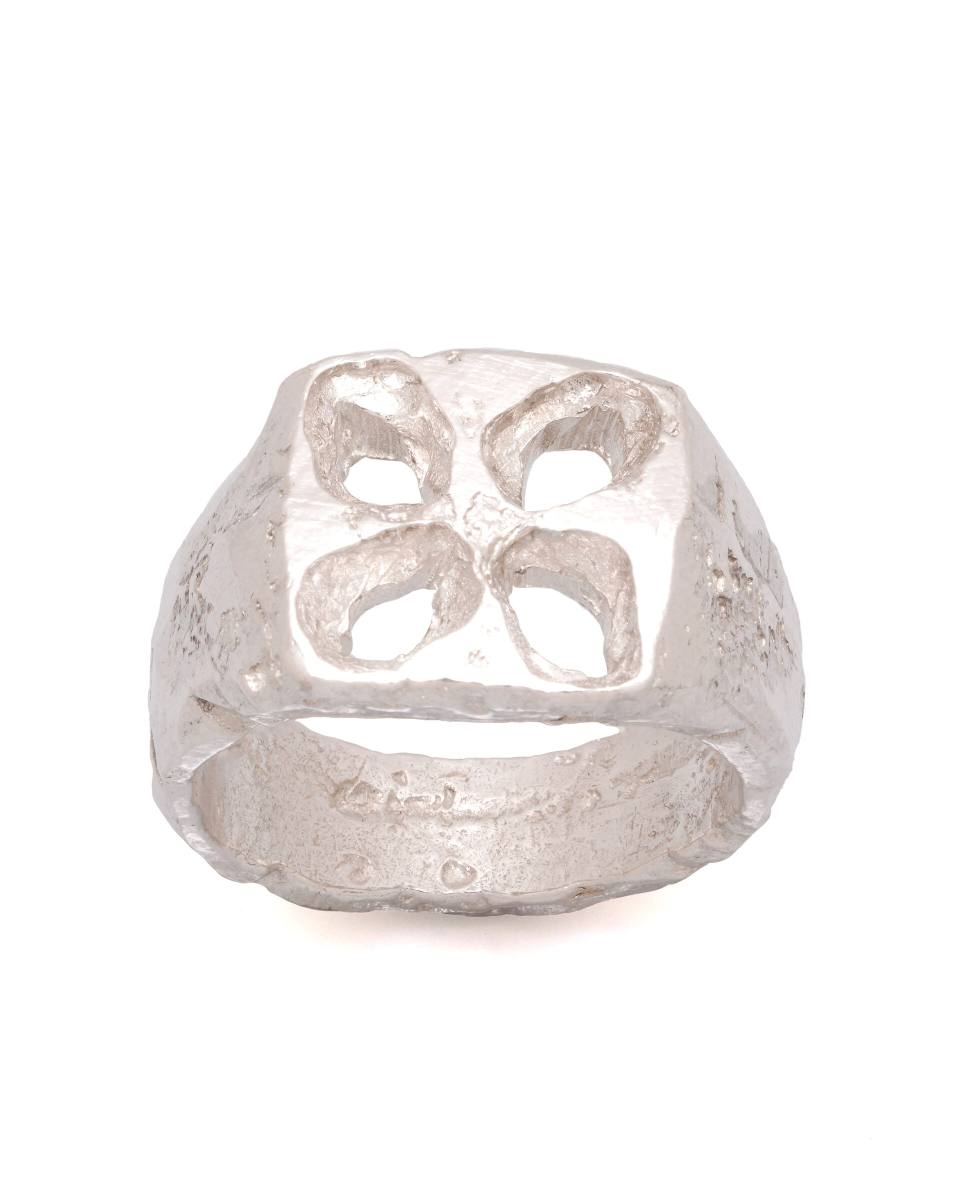 Cross Bloom Signet