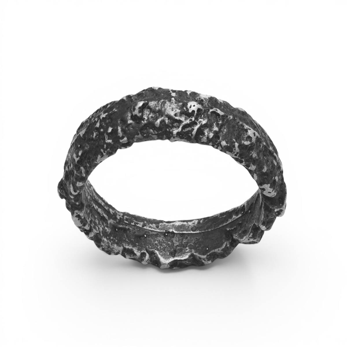 Saturn Ring - Black